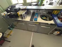 ATTREZZATURA VARIA PER BAR/RISTORAZIONE (BENI IN LOCO).