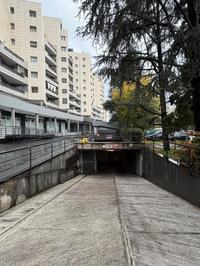 Autorimessa, con accesso con rampe a cielo aperto, posta...