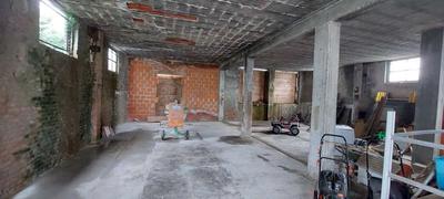 Abitazioni, laboratorio, magazzino e terreni