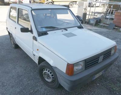 Lotto 4) Autocarro Fiat Panda anno 2002 