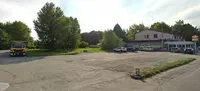 piena proprietà di appezzamento di terreno consistente in porzione di comparto di nuovo insediamento soggetto a piano urbanistico attuativo di iniziativa privata. Trattasi di appezzamento di terreno in unico corpo, di cui una porzione fronte strada è stata asfaltata e ad oggi utilizzata come parcheggio di sosta temporanea per chi fruisce delle attività limitrofe. La giacitura del terreno è pianeggiante ed è presente una porzione di terreno alberata. Superficie commerciale mq. 6.547.