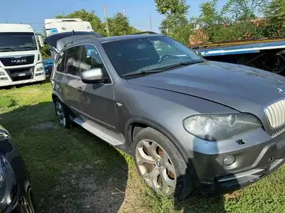 Lotto 1: Autovettura BMW X5 3.0D E70 tg. DN190JR, anno 2008 - L.G. Trans Logsped G Srl