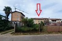 Quota di 1/1 della piena proprieta' di porzione di casa...