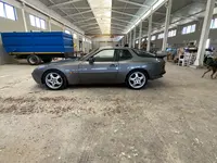 Porsche 944Per visionare la documentazione disponibile,...