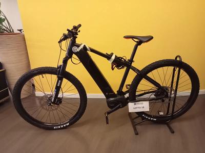 BICICLETTA MOUNTAIN BIKE ELETTRICA nera, marca XP, mod. X-RIDE