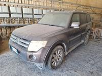 Autocarro Mitsubishi PajeroPer visionare la...
