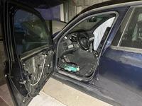 Automezzo marca BMW modello AGX83 targa DJ699DE anno di...