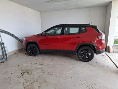 Jeep Compass Night EaglePer visionare la documentazione disponibile, si invitano le parti interessate a visitare la pagina dell'asta sul portale www.industrialdiscount.it - codice asta 10110