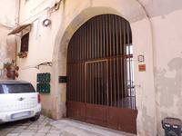 Piena ed intera proprietà di appartamento facente parte...