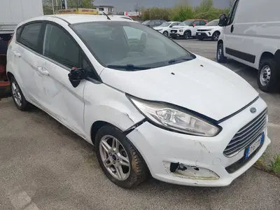 AUTOVETTURA FORD FIESTA ANNO 2015 LOTTO 16