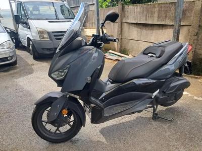 Motociclo Yamaha Xmax  tg. EY90568, anno 2022 - L.G. Two...