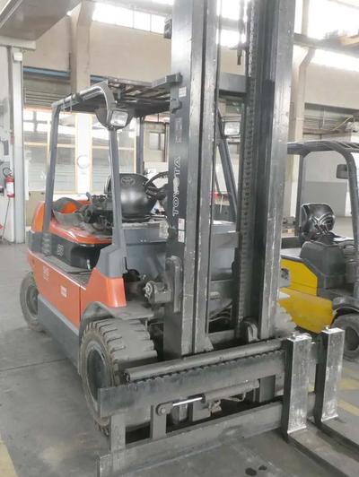 Muletto elettrico Toyota 7FBMF50