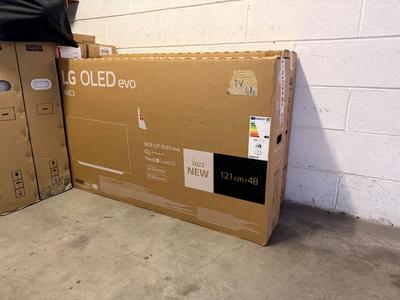 LOTTO UNICO: costituito da TV OLED 43" LG, Monitor 58" 4K Swedex (4 pz), Videowall LG 46" (2x2) , Monitor 65" 4K LG, Ledwall modulare 2.6 mm, Centralina Novastar 500, Staffe videowall, Stand gonfiabile 4x4 Vendita competitiva telematica sui portali www.doauction.it e www.astemobili.it - Gruppo Edicom