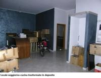 Piena ed intera proprietà di appartamento posto al piano...