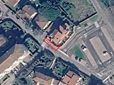 Area urbana di 64 mq sita a Capannoli (PI), in via Gramsci. Per maggiori informazioni visitare il portale www.quimmo.it - Codice annuncio 2638809