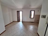 Bilocale al piano primo con garage sito a Capannoli...