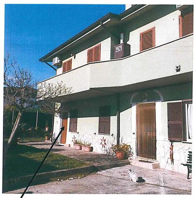 Lotto 2. Appartamento al piano primo composto da...