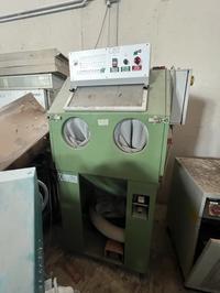 N. 1 sabbiatrice. Valore di € 500,00