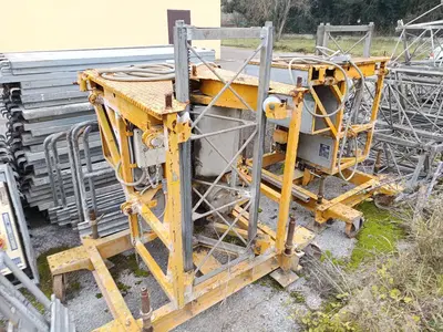 LOTTO 1: PONTEGGIO ELETTRICO A DUE COLONNE