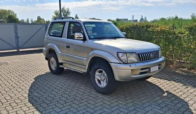 (Lotto n.2) - Autocarro marca TOYOTA modello LAND CRUISER , immatricolato il...