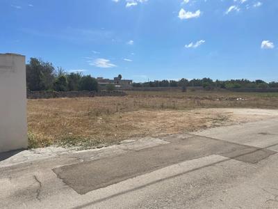 Piena proprietà per la quota di ½ relativamente a suolo edificatorio sito in...