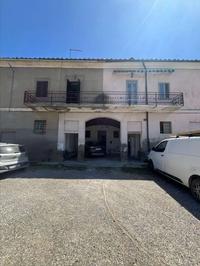 unità immobiliare consistenza 5,5 vani, superficie...