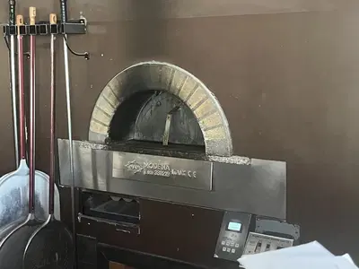 Lotto unico - costituito da: MACCHINA PROFESSIONALE PER CAFFE', FORNO A...