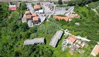 Compendio immobiliare composto di due...