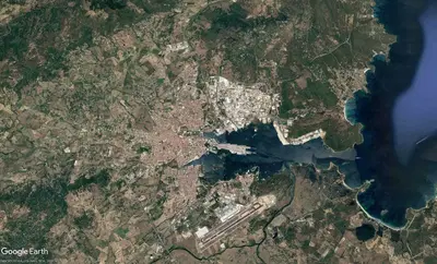 Piena proprietà del laboratorio artigianale sito in comune di Olbia (SS) via Degortes 8-10, piano terra, censito al catasto fabbricati al Foglio 30 Mappale 4866 Sub 158, (ex 150, ex 151, ex 100, ex 101, ex 102, ex 103, ex scheda/protocollo n. 2088, 2089, 2090, 2091 del 1983) Categoria C/3, classe 1, Consistenza Mq 159, Superficie Catastale Mq 182, Rendita Catastale € 845,80