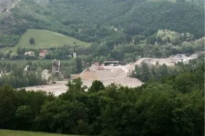 ZONA DPiena proprieta'  di lotto costituito da terreni,...