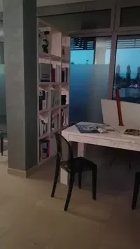 Negozio al piano terra costituito da un unico ambiente...