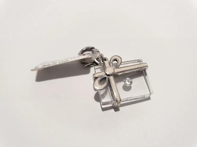 (Lotto n.1757) un diamante blisterato ct 0,12 Amin Luxury modello Happy...