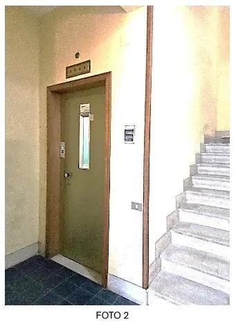 Appartamento ad uso residenziale posto al terzo piano di un fabbricato di quattro piani fuori terra