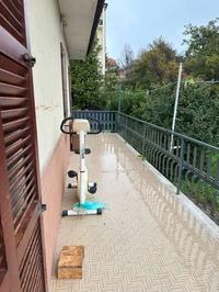 Appartamento posto al piano secondo, con ingresso...