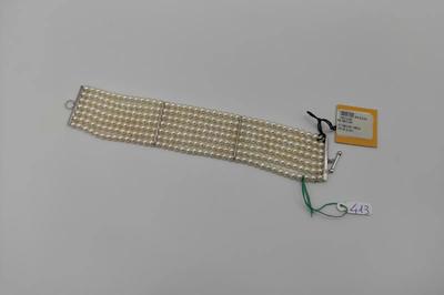 N. 1 bracciale in oro bianco e perle (lotto 413)