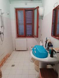 FABBRICATO PLURIFAMILIARE CON CORTE. SUPERFICIE...