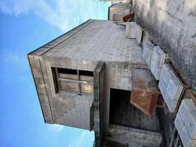 Deposito di mq. 46,00, composto da un locale al piano terra, con  ingresso...