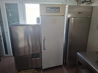 (Lotto n. 8) Armadio fermalievitazione professionale marca ALASKA modello...