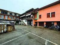 Appartamento facente parte di un piccolo condominio...