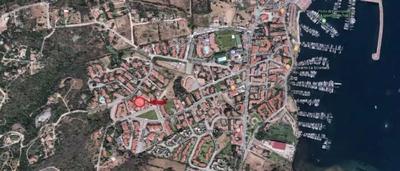 In Arzachena (OT) Loc. Cannigione, via Portovenere, appartamento per civile...