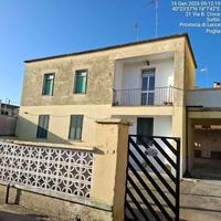 LOTTO UNICO Civile Abitazione sita in Surbo (Le) Via B....