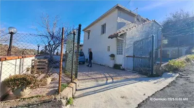 Fabbricato sito nel comune di Monreale (PA), in Contrada...