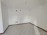 Intera piena proprietà di Bene n. 4) Appartamento posto...