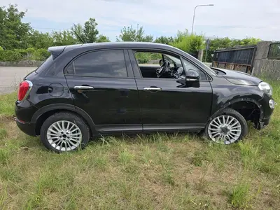 Autovettura Fiat 500X CrossPer visionare la documentazione disponibile, si invitano le parti interessate a visitare la pagina dell'asta sul portale www.industrialdiscount.it - codice asta 10292