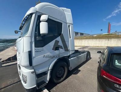 Lotto 6: TRATTORE PER SEMIRIMORCHIO CABINATO CON RALLA, IVECO, AS 440T/P