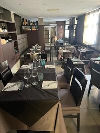 LOTTO UNICO: ramo d’azienda avente a oggetto l’attività di ristorazione presso i locali, di proprietà di terzi, siti in Genova, Via F. Cavallotti 81R e Passo Cavallotti 7, sotto la denominazione commerciale “Ristorante Capricci”.