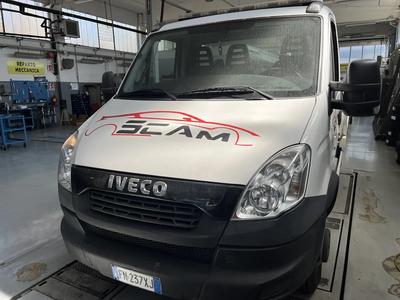 Lotto 2: Varie attrezzature per attività di carrozzeria, un carro attrezzi,...