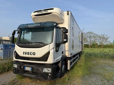 Camion refrigerato Iveco Eurocargo targato FV374DG
