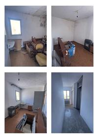 Immobile su edificio di tre piani fuori terra. La...