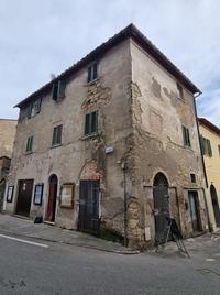 Piena proprietà di un appartamento posto al piano...